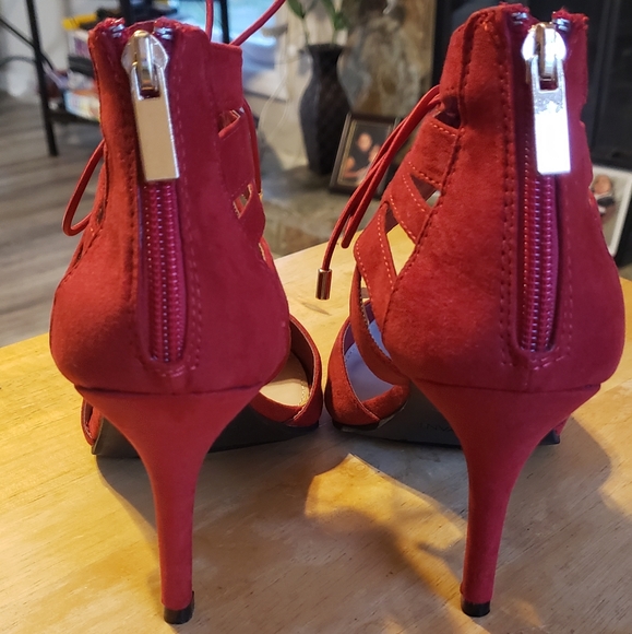 Lane Bryant Wide  Red Heels - Picture 5 of 8